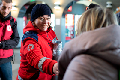 Image of 'Doneer boodschappen aan het Rode Kruis'